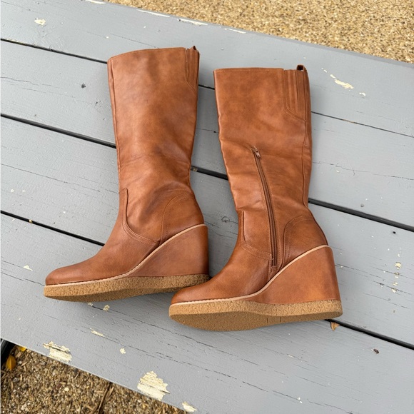 ZODIAC Iggy Wedge Knee High Boot Women's Size 8 Cognac - Picture 10 of 10